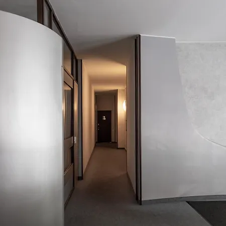 Accogliente Loft In Zona Monumentale/cenisio * מילאנו