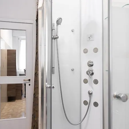 Apartment Accogliente Loft In Zona Monumentale/cenisio
